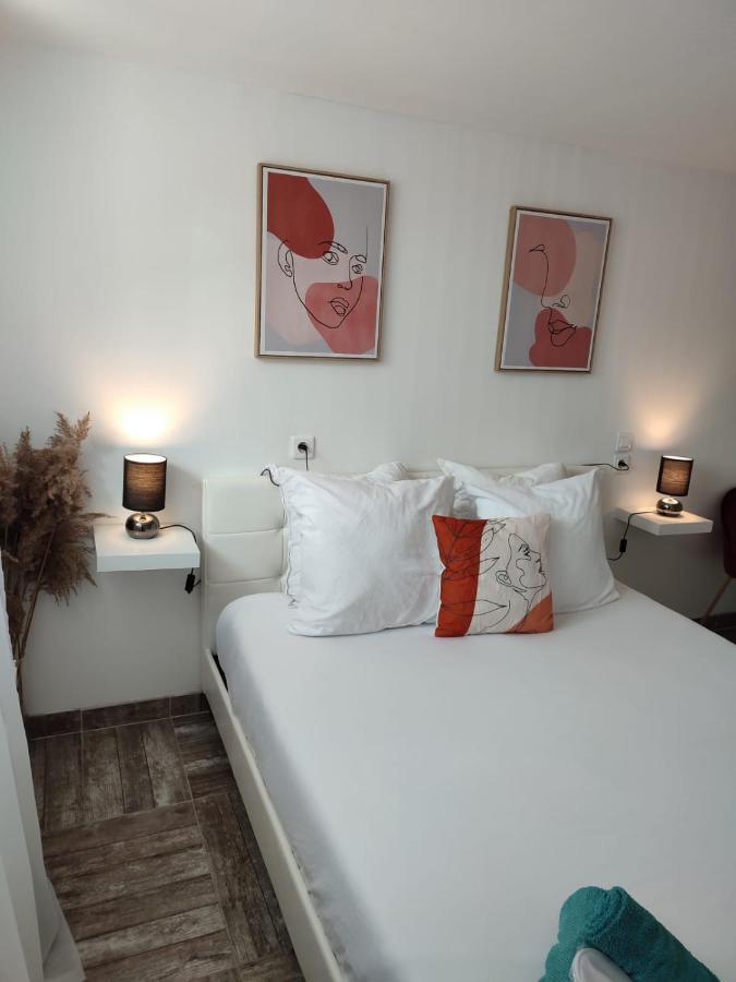Appartement 100M2, Independant Dans Notre Maison Garennes-sur-Eure ภายนอก รูปภาพ