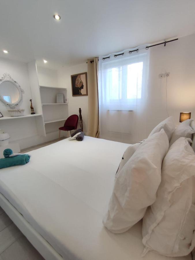Appartement 100M2, Independant Dans Notre Maison Garennes-sur-Eure ภายนอก รูปภาพ