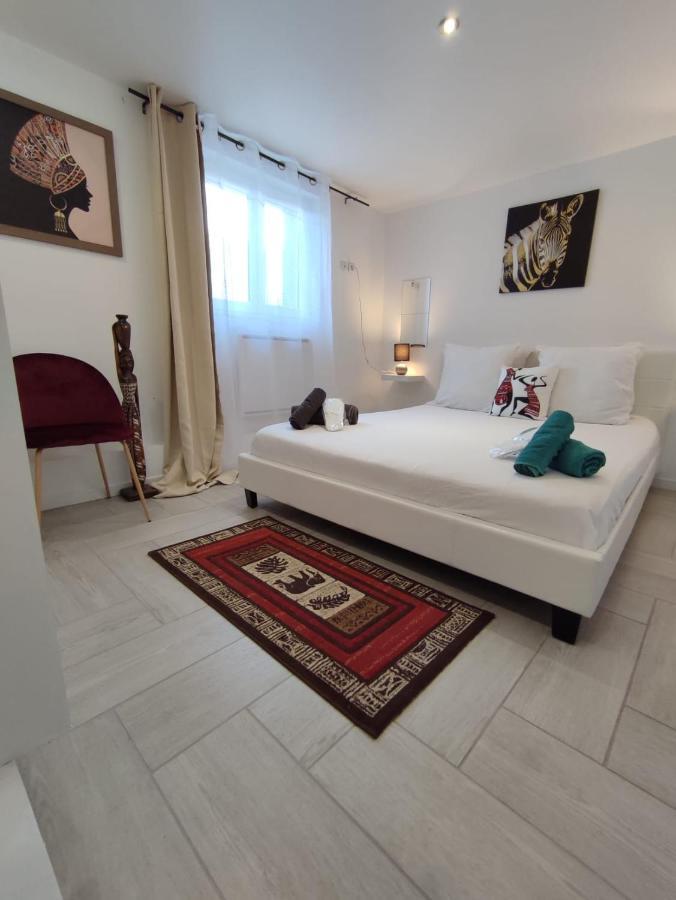 Appartement 100M2, Independant Dans Notre Maison Garennes-sur-Eure ภายนอก รูปภาพ