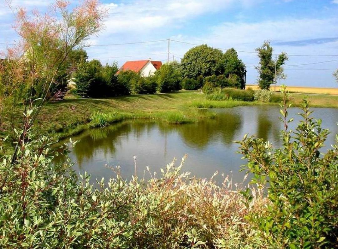 Appartement 100M2, Independant Dans Notre Maison Garennes-sur-Eure ภายนอก รูปภาพ